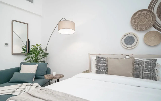 Beautiful Apt. Business Bay Floor 21