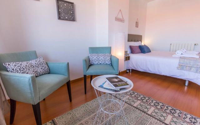 Sunset Relaxing Apt with terrace, parking & bikes