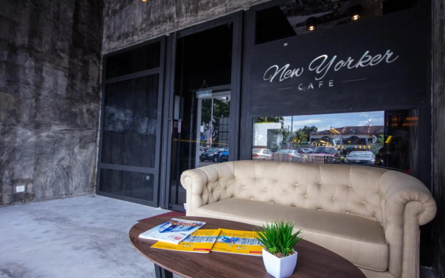 Manhattan Condo 8-11pax (2min to Aeon & Lotus)