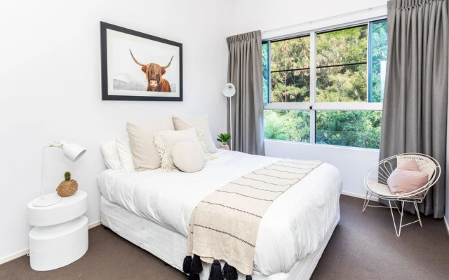 Airlie Beach Penthouse With Pool Near Whitsundays