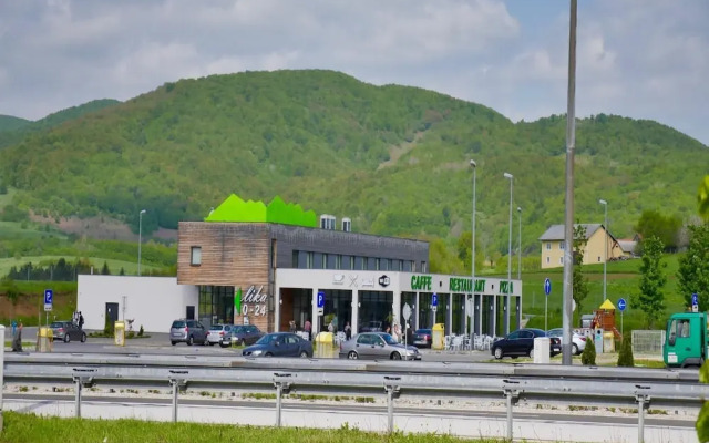 Hotel Lika Sjever
