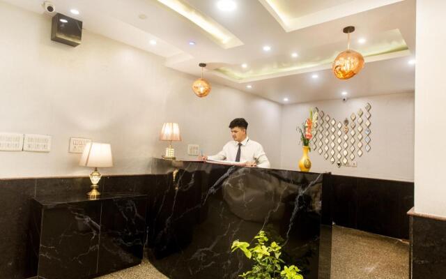 Hotel Earth