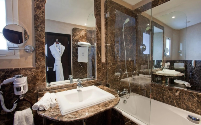 Hotel Art Palace Suites & Spa