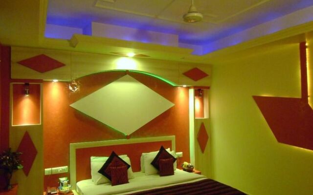 Hotel Breeze Inn