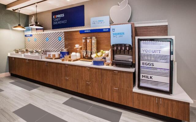 Holiday Inn Express & Suites Galveston Beach by IHG