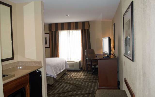 Hampton Inn & Suites Columbia at University