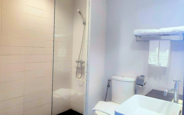 Bangkok Inter Place Hotel