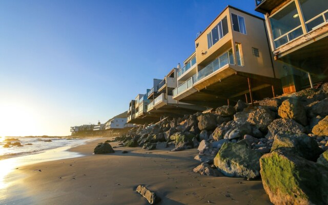 Beachfront Malibu Paradise Home Home