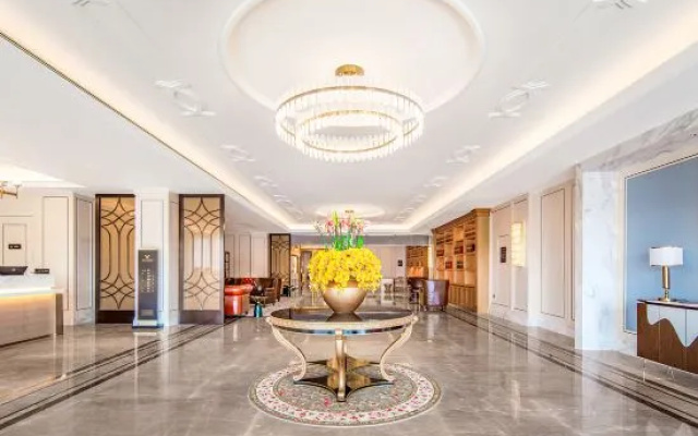 Vienna International Hotel (5.0 Linzi District Government Qingyin Expressway Intersection Store) – Lobby – Zibo