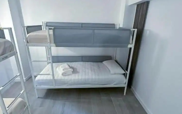 ZUR Boutique Hostel