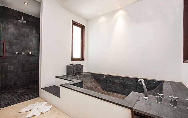 Nirano Villa 23 2 Beds