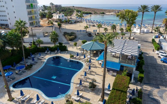Anonymous Beach Hotel - Adults Only