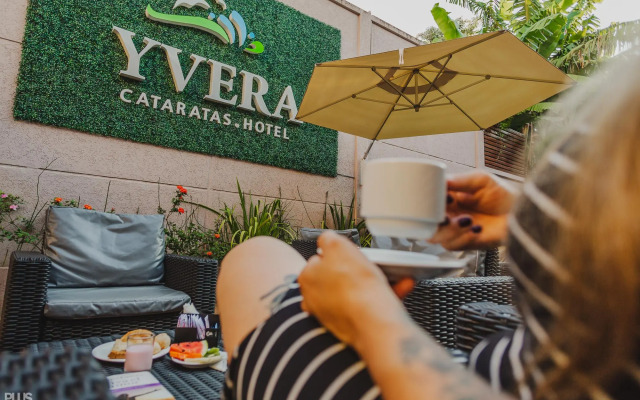 Yvera Cataratas