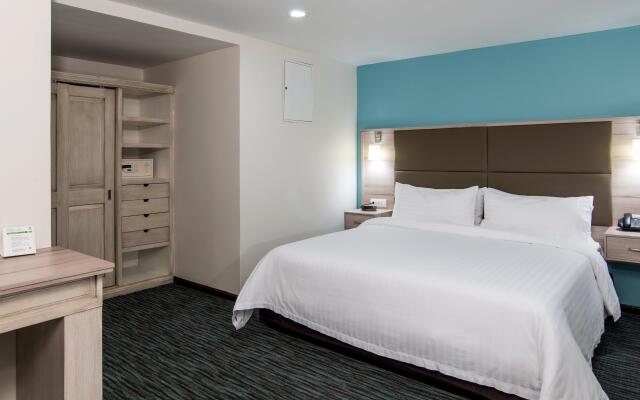 Holiday Inn & Suites Mexico Zona Reforma by IHG