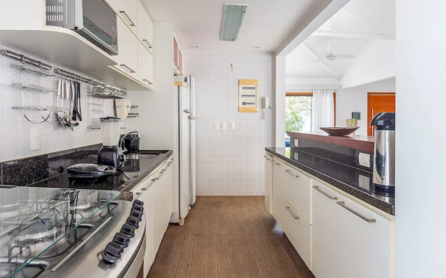 Bz65 Casa 150 m da praia com 4 suítes