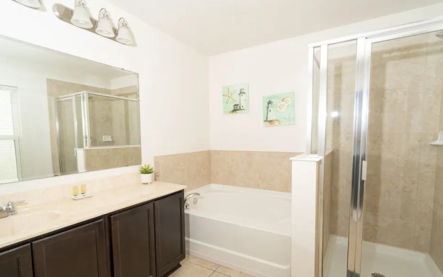 Beautiful Vacation Home Near Disney