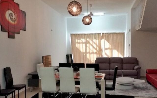 Luxury Villas @ 2 Permai