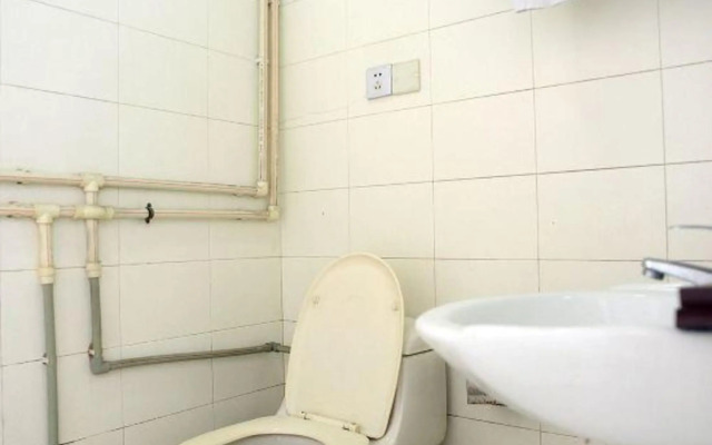 Pod Inn Hotel (Shanghai Hangtou Metro Station Hangnan Road)