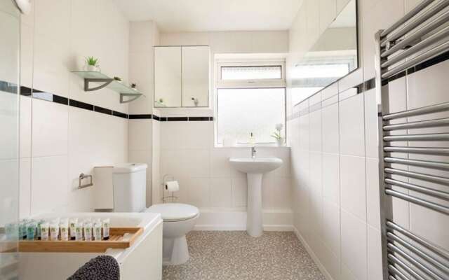 City Centre House FREE PARKING