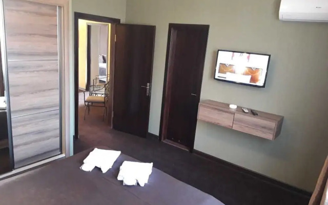 Serin Hotel