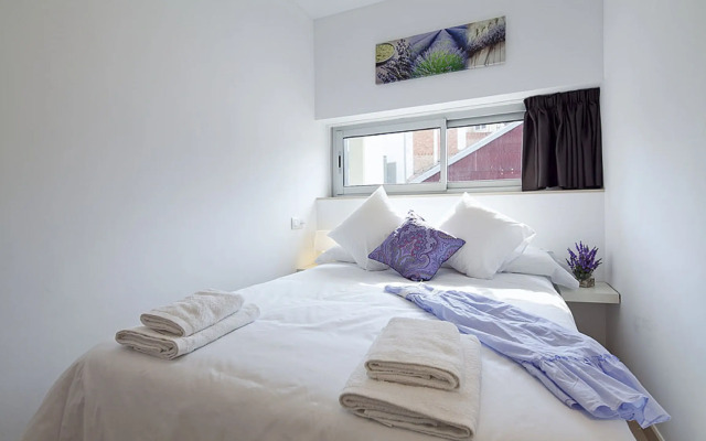 Charmsuites Paralel Apartments