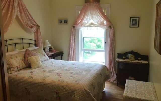 Evangeline's Tower Bed & Breakfast