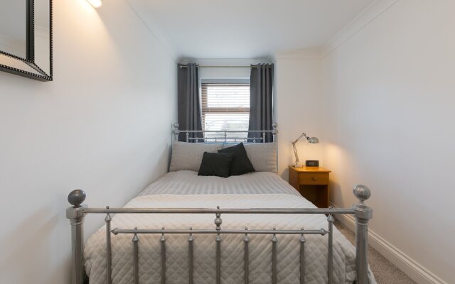 Ark Flats Apartment
