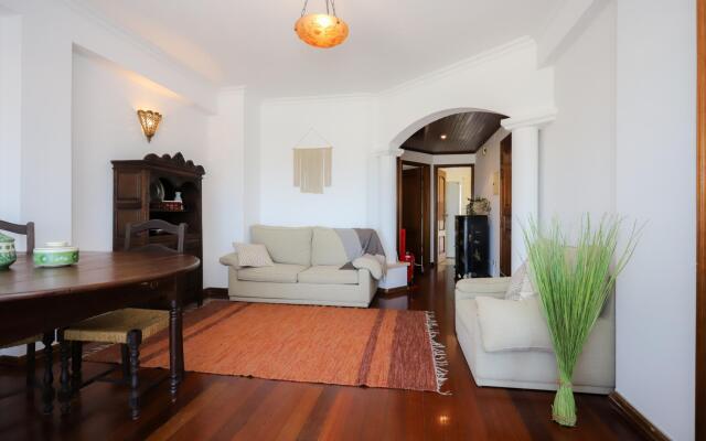 Sea View Apartment by Rent4all