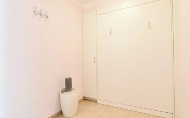 Studio in Middelkerke Near Sea Wall