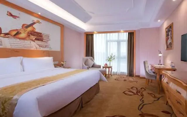Vienna Hotel Guangdong Maoming Railway Station