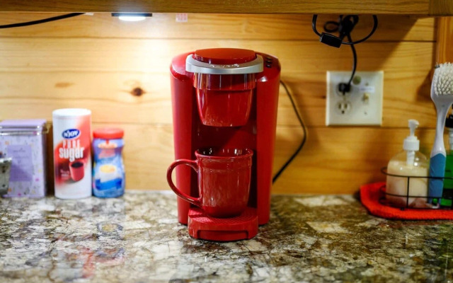 Sunset Ridge Cozy Cabin for 6