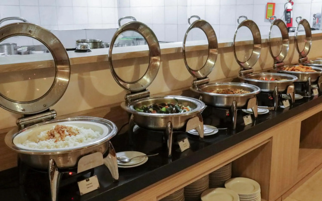 Aveon Hotel Yogyakarta by Daphna Management