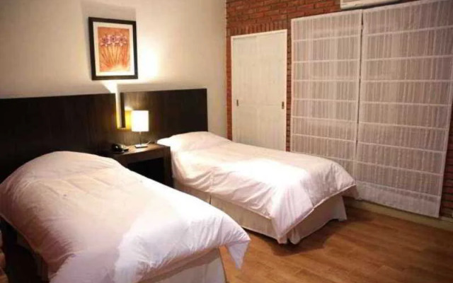 La Barraca Hotel & Resort