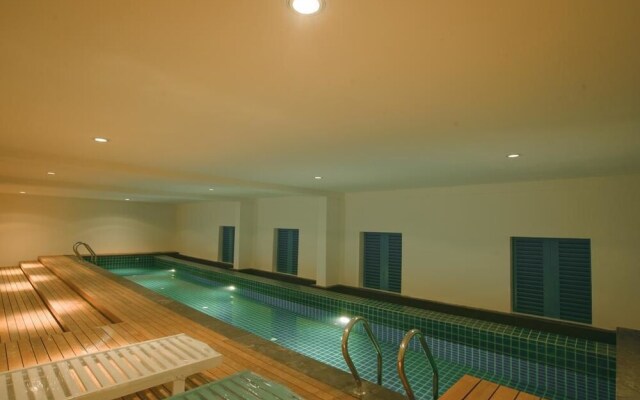 The Platinum Hotel & Suites