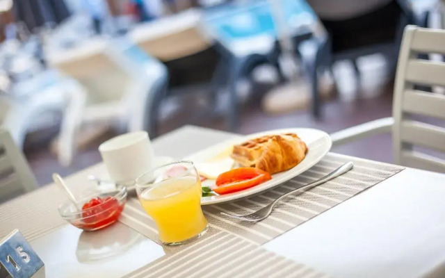 Sunny Days Hotel