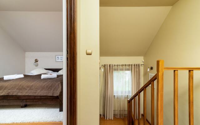 Family House Poreba Cracow by Renters