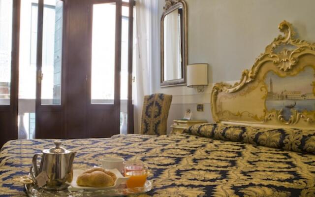 Unahotels Ala Venezia - Adults Only