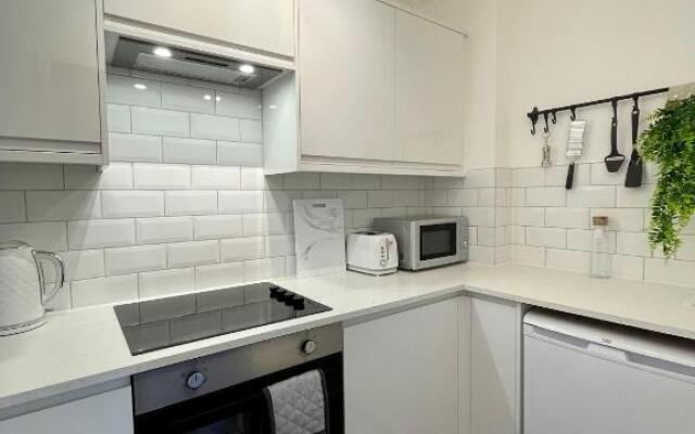 Central, Cosy & Modern Apartment