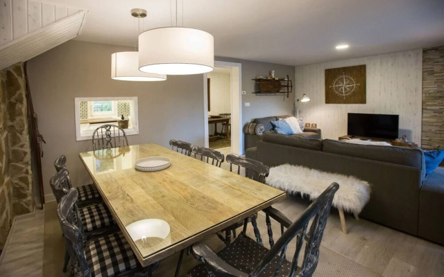 Fir by Keywii. 8 Paxs. Formigal