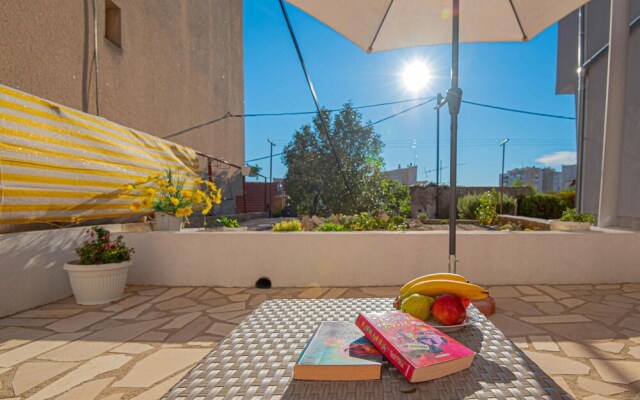 Amazing Home in Sibenik With Wifi and 1 Bedrooms