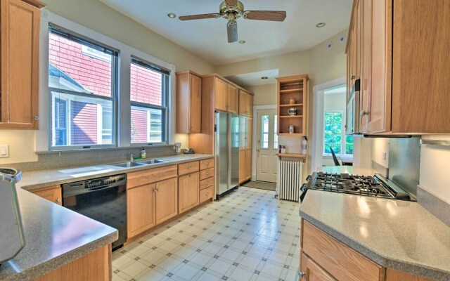 Classic Oak Park Home, 11 Mi to Dtwn Chicago!