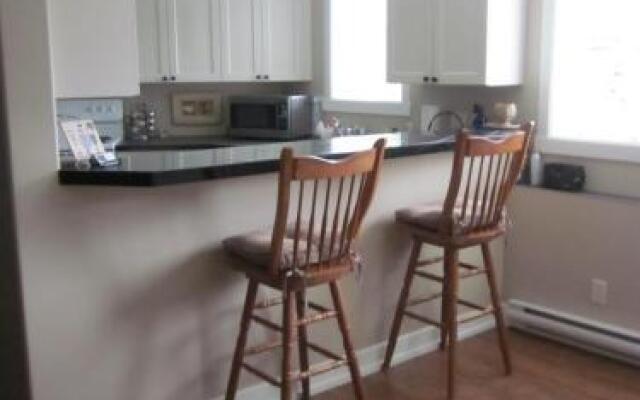Suite As it Gets Vacation Rental/B&B