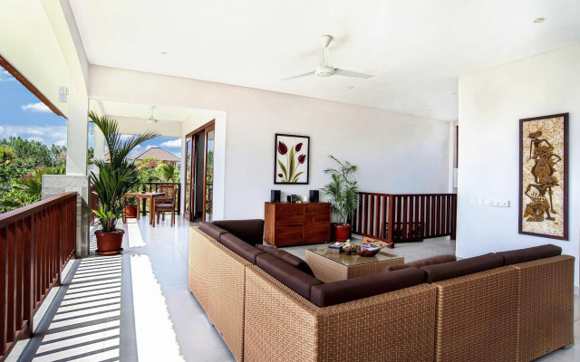 Villa Yenian by Villa Finder