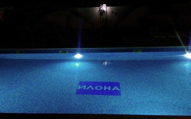 Ilona House
