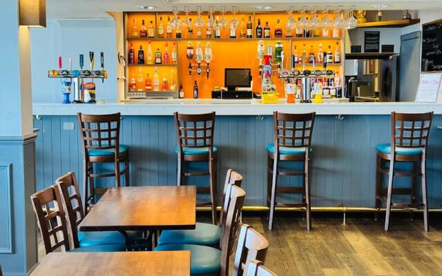 Cove Bay Hotel