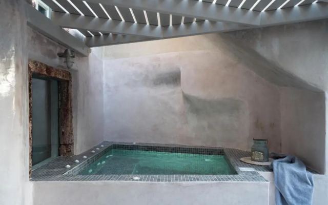 Kastro Mansion