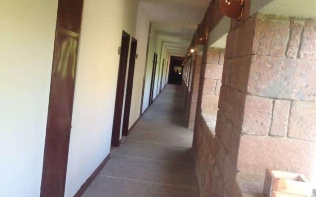 Roha Hotel