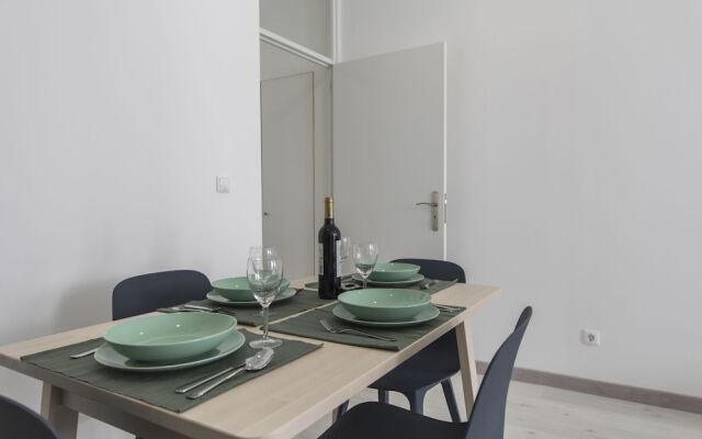 Principe Real Elegant flat with terrace