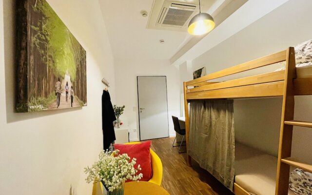 JC&BLUE Guesthouse - Hostel