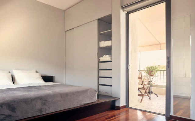 Two level apartment with panoramic view